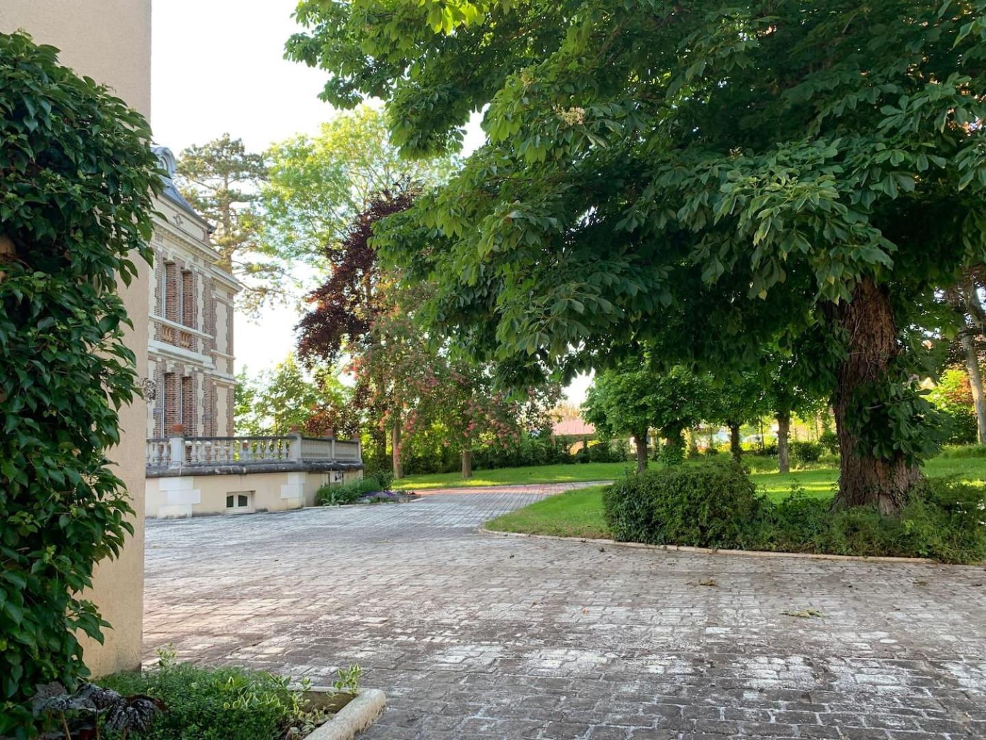 Chateau De Ligny Exterior photo