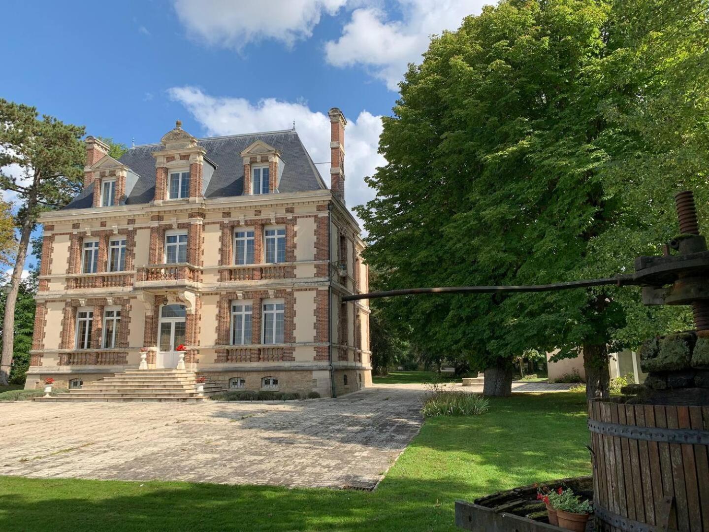 Chateau De Ligny Exterior photo